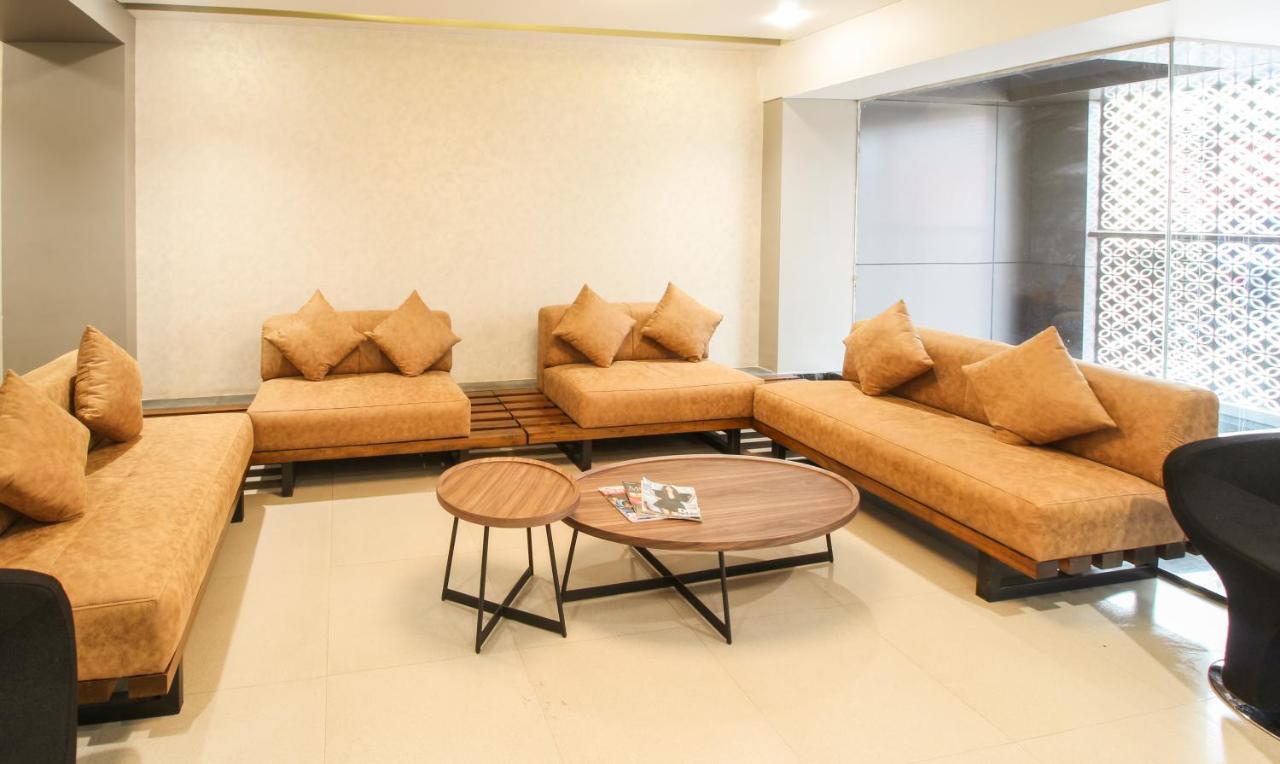 Treebo Elite Residency Belgaum Hotel Exterior foto